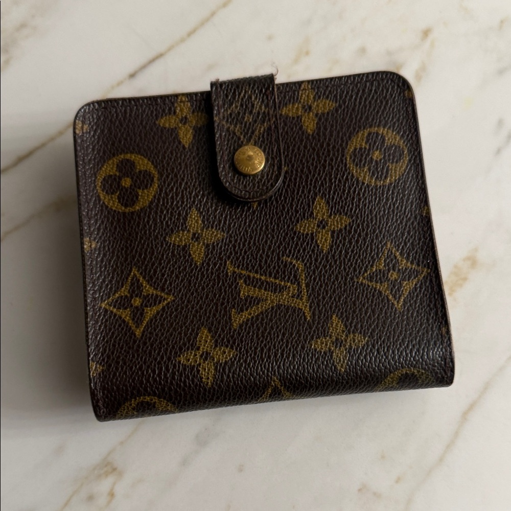 Louis Vuitton vintage Monogram Wallet